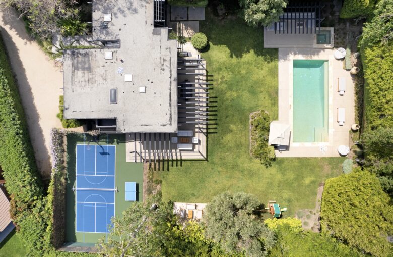 Luxe Malibu Beach Bungalow - Malibu, California