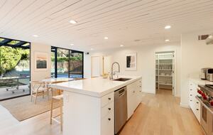 Luxe Malibu Beach Bungalow