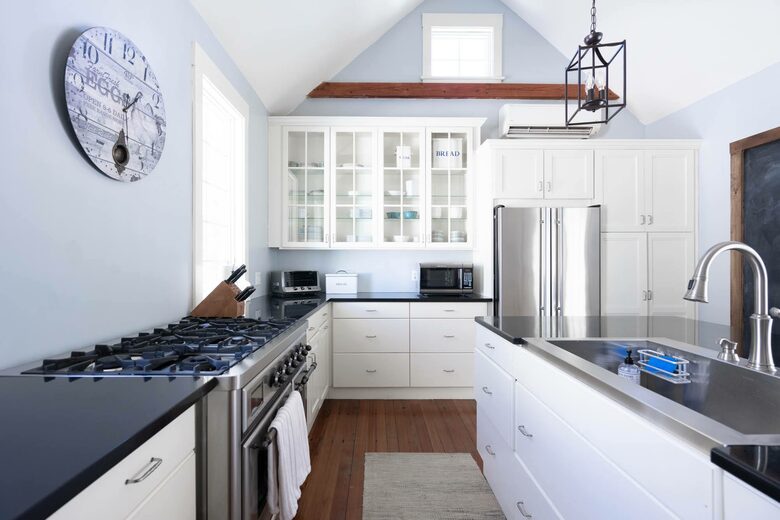 Modern Farmhouse with Rustic Charm - Portsmouth, Rhode Island