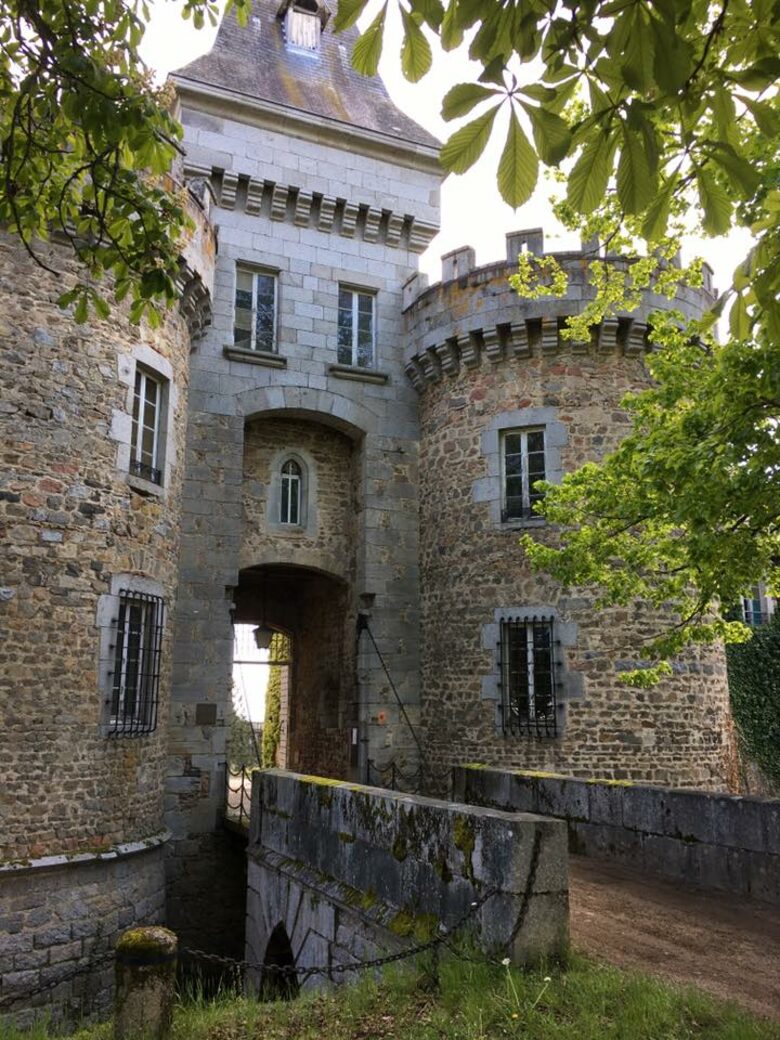 Château de Busset - Busset, France