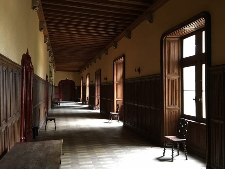 Château de Busset - Busset, France