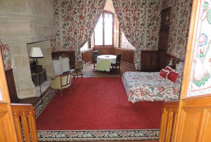 Château de Busset - Busset, France