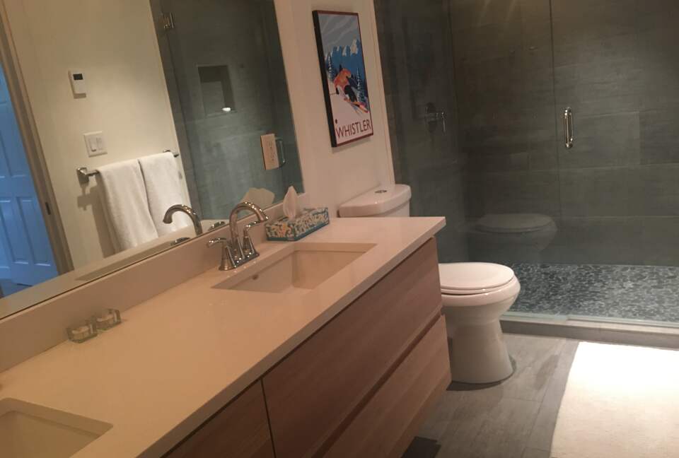 Bright Beautiful Whistler Duplex - Whistler, Canada