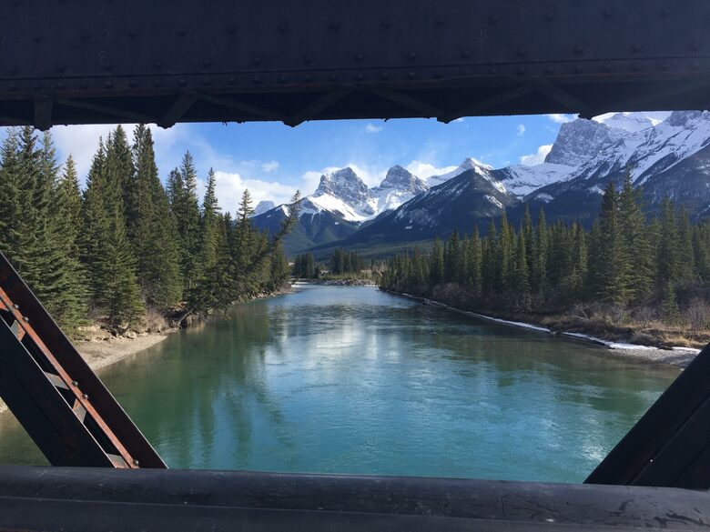Cloud Nine - Top Floor Views, Steps to Downtown! - Canmore, Canada
