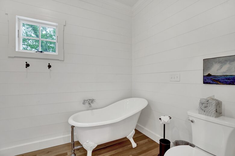 Texas Hill Country Cottage in Fredericksburg Wine Region - Fredericksburg, Texas