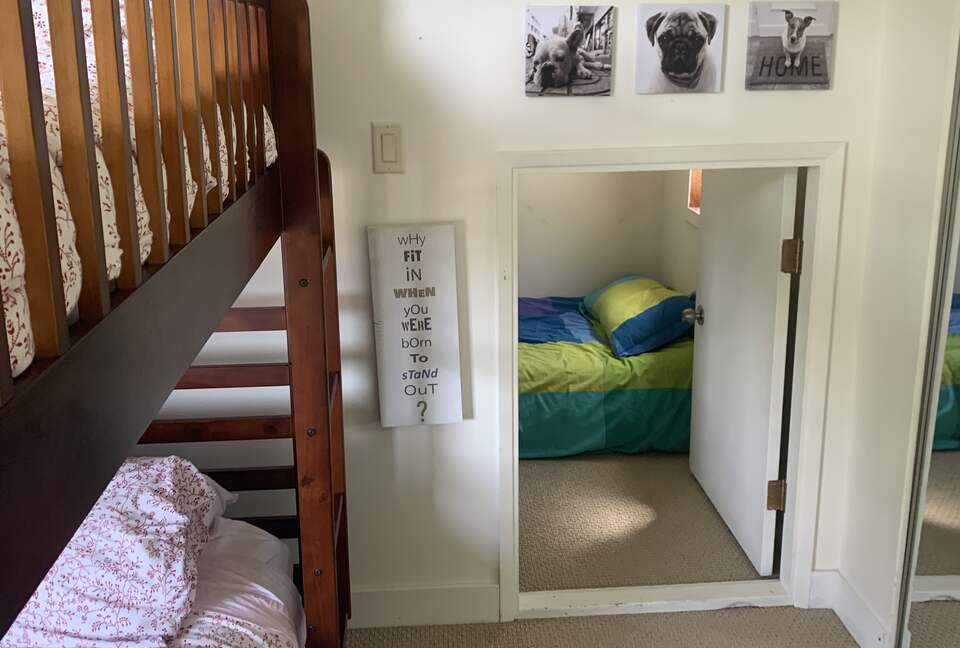 Small 1/2 room with single bed, off bunk room
