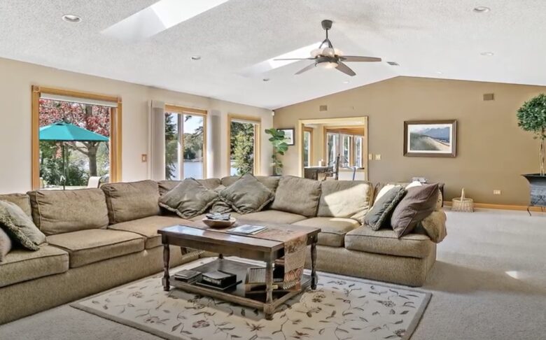 Chain O'Lakes Sunset Retreat - Lake Villa, Illinois