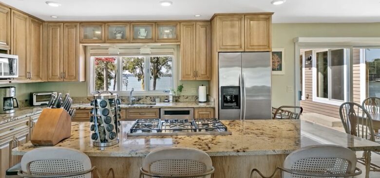 Chain O'Lakes Sunset Retreat - Lake Villa, Illinois