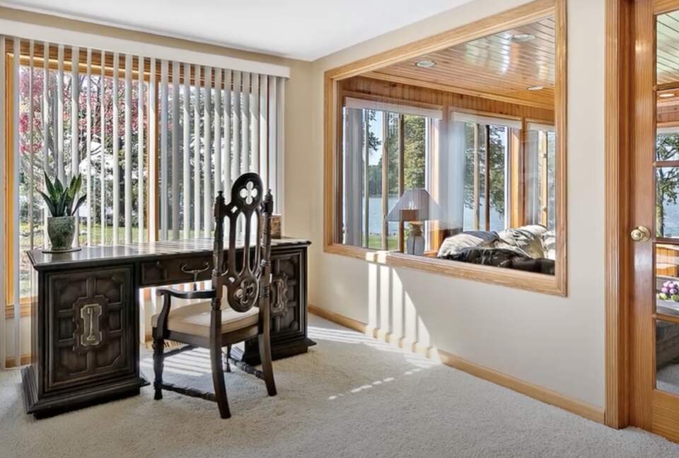 Chain O'Lakes Sunset Retreat - Lake Villa, Illinois