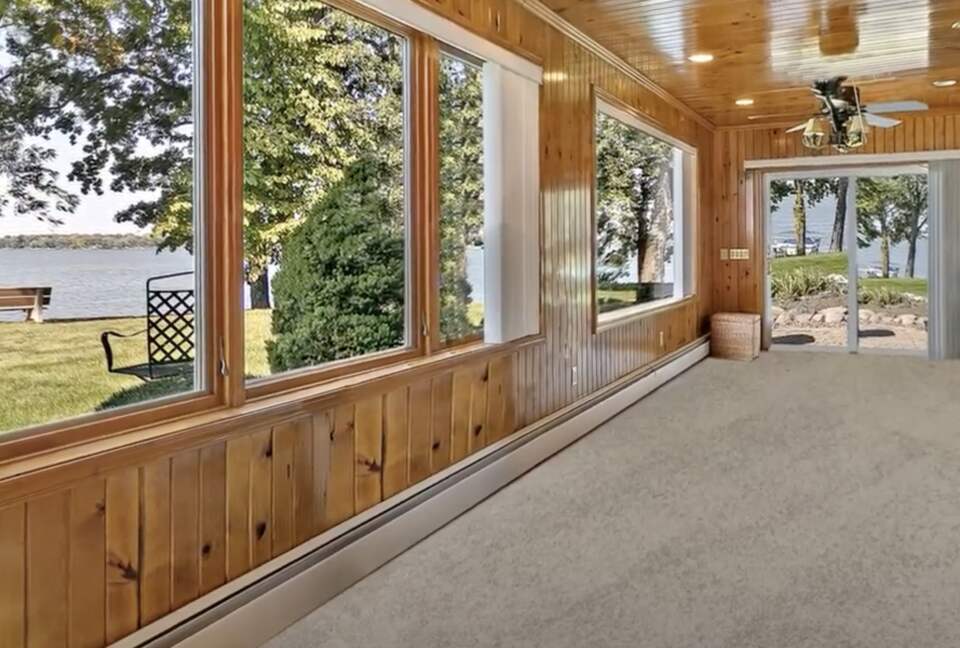 Chain O'Lakes Sunset Retreat - Lake Villa, Illinois