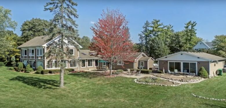 Chain O'Lakes Sunset Retreat - Lake Villa, Illinois