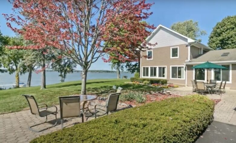 Chain O'Lakes Sunset Retreat - Lake Villa, Illinois