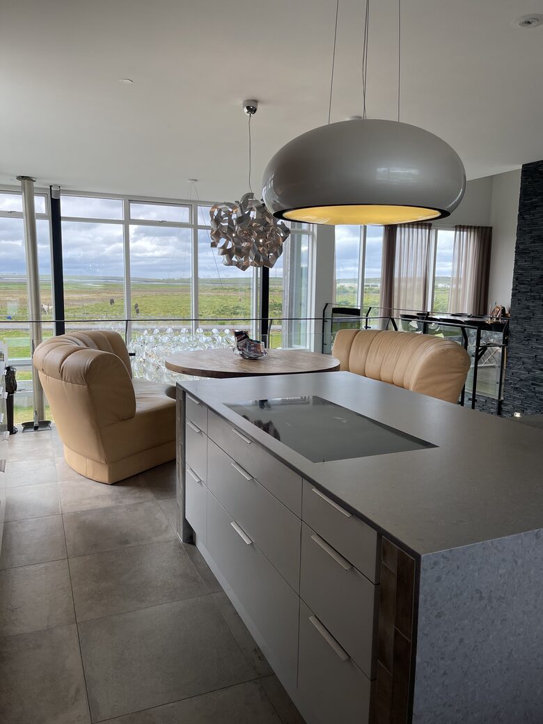 Luxury Icelandic Villa - Mosfellsbaer, Iceland