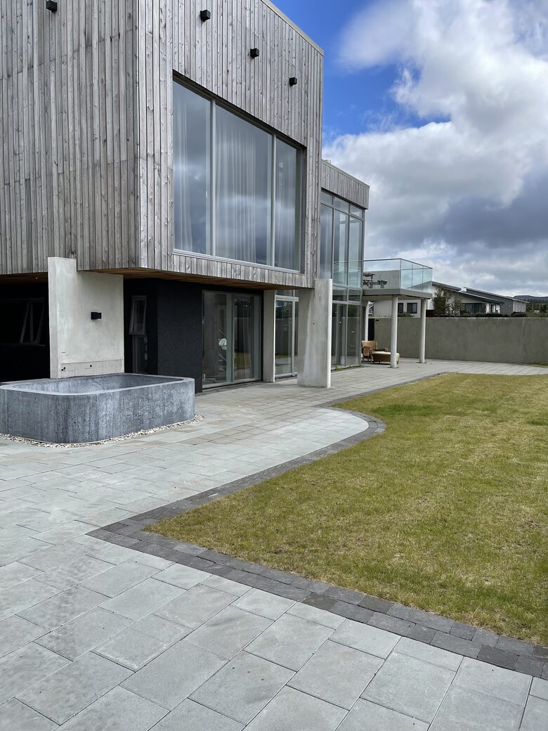 Luxury Icelandic Villa - Mosfellsbaer, Iceland