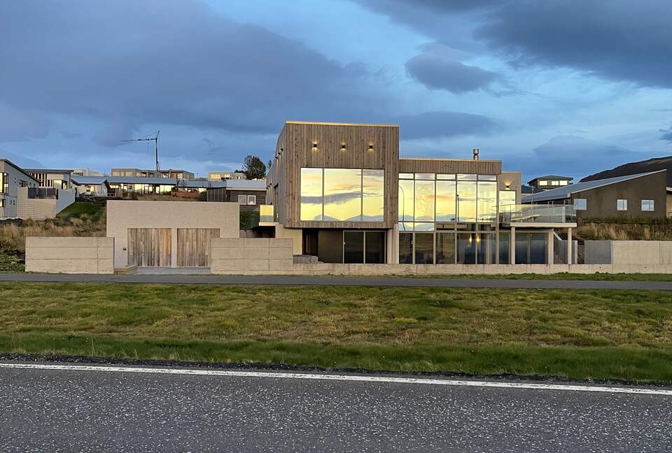 Luxury Icelandic Villa - Mosfellsbaer, Iceland