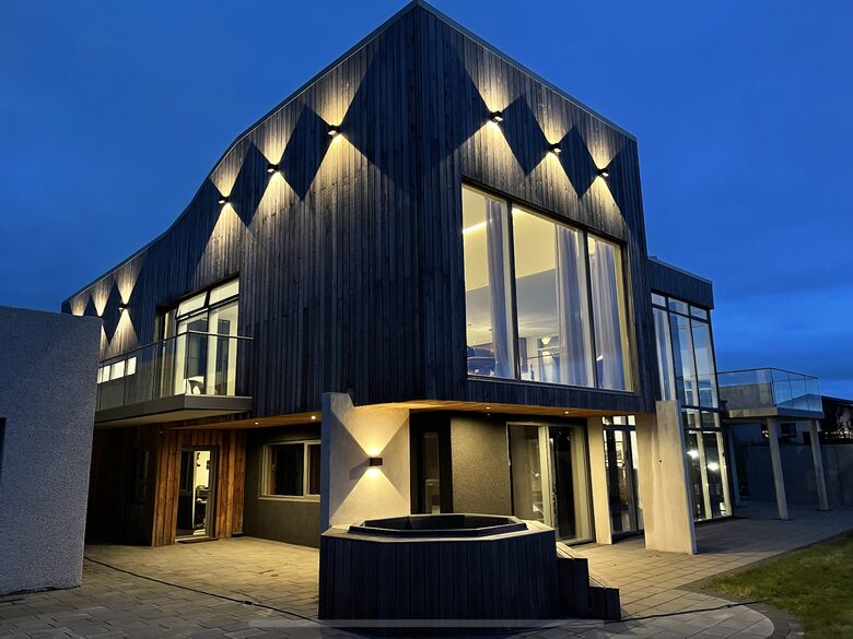 Luxury Icelandic Villa - Mosfellsbaer, Iceland