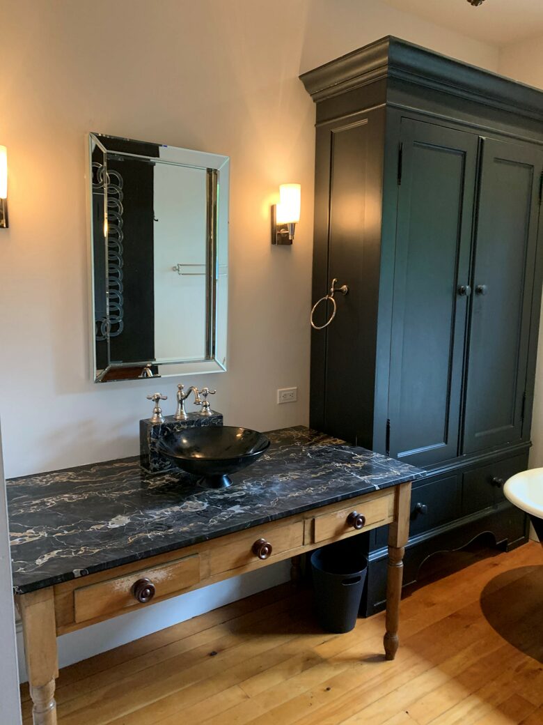 Historic Home on Port Hope's Prettiest Street - Port Hope, Canada