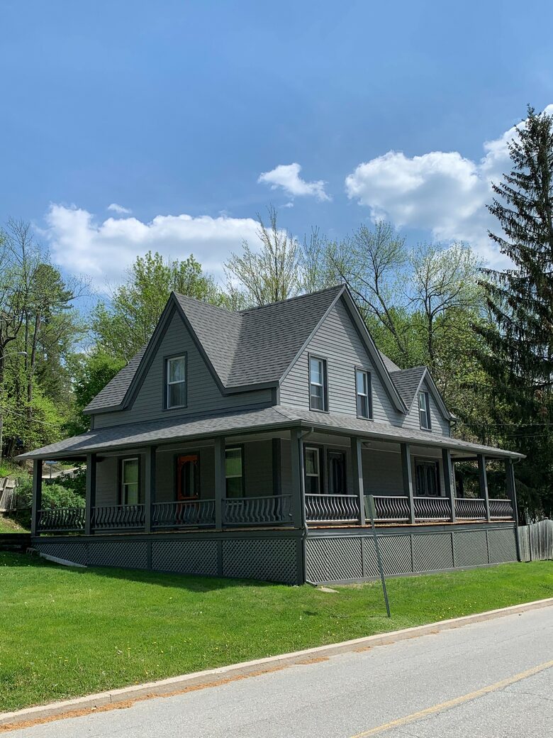 Gorgeous North Hatley Historic Retreat - North Hatley, Canada