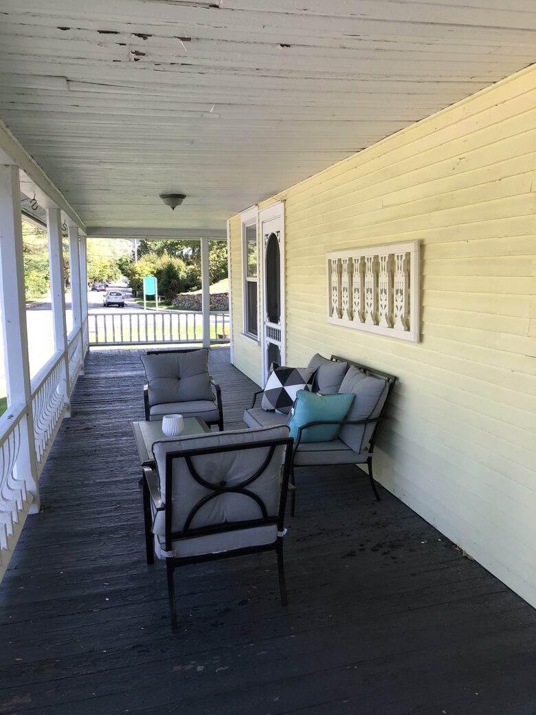 Gorgeous North Hatley Historic Retreat - North Hatley, Canada