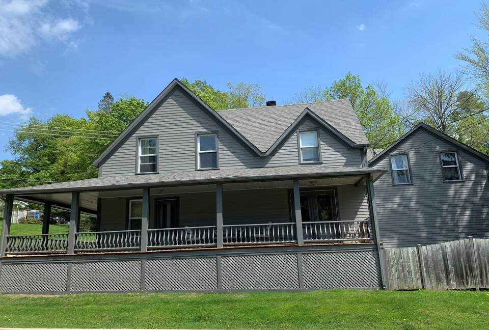 Gorgeous North Hatley Historic Retreat - North Hatley, Canada