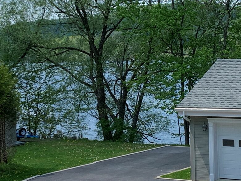 Gorgeous North Hatley Historic Retreat - North Hatley, Canada