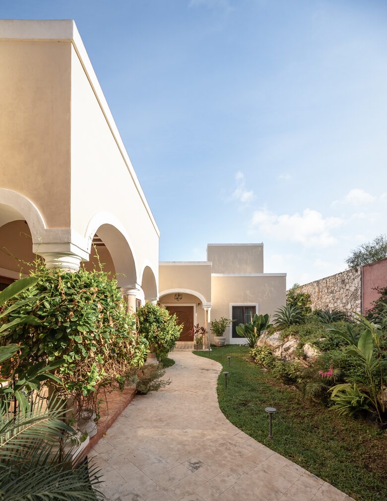 Casa Madreselva - Valladolid, Mexico