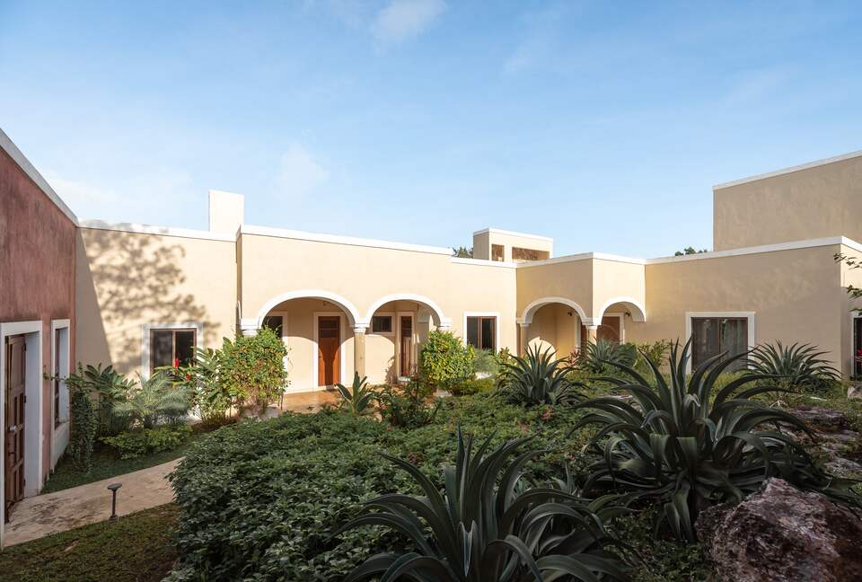 Casa Madreselva - Valladolid, Mexico