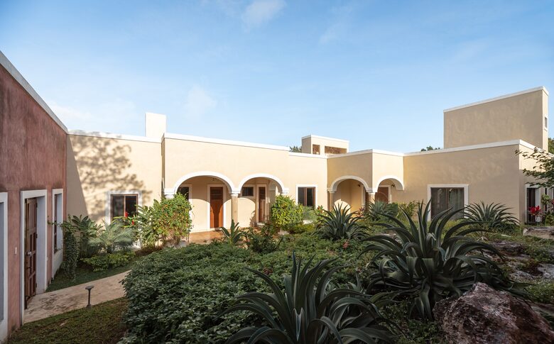 Casa Madreselva - Valladolid, Mexico