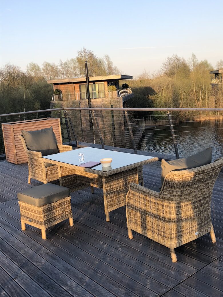 Holly Lodge - Lechlade, United Kingdom