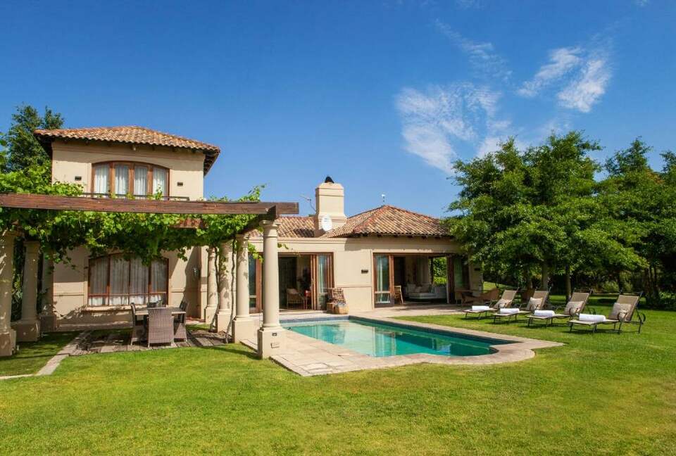 Cape Winelands Villa - Paarl, South Africa
