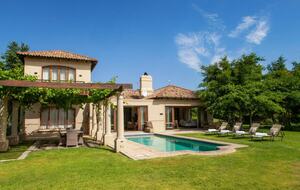 Cape Winelands Villa - Paarl, South Africa