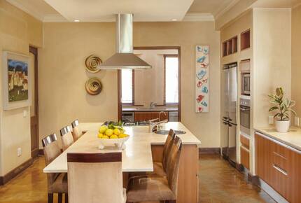 Cape Winelands Villa - Paarl, South Africa