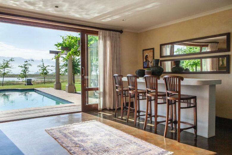 Cape Winelands Villa - Paarl, South Africa