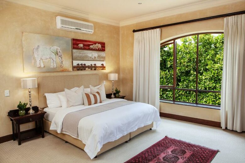 Cape Winelands Villa - Paarl, South Africa