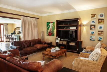 Cape Winelands Villa - Paarl, South Africa