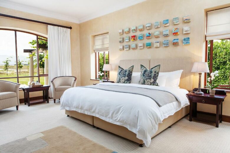 Cape Winelands Villa - Paarl, South Africa