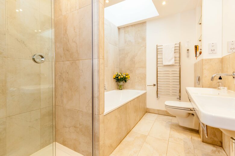 House Thirty-three - Oxford, United Kingdom