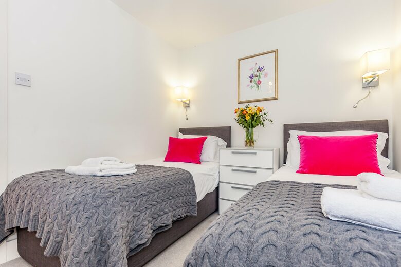 House Thirty-three - Oxford, United Kingdom