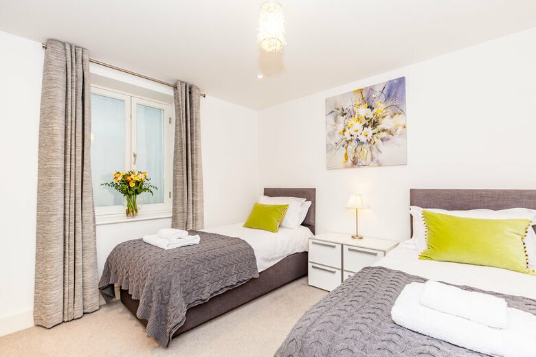 House Thirty-three - Oxford, United Kingdom