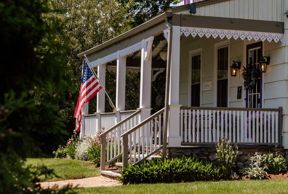 West Beach Family Compound on the CT Shoreline - Westbrook, Connecticut