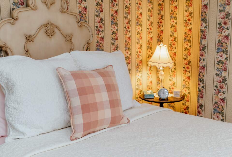 West Beach Family Compound on the CT Shoreline - Westbrook, Connecticut