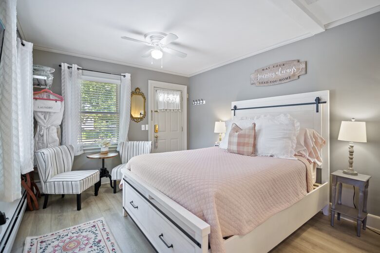 West Beach Family Compound on the CT Shoreline - Westbrook, Connecticut