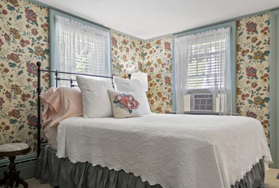 West Beach Family Compound on the CT Shoreline - Westbrook, Connecticut