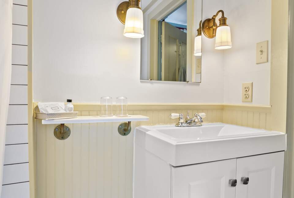 West Beach Family Compound on the CT Shoreline - Westbrook, Connecticut