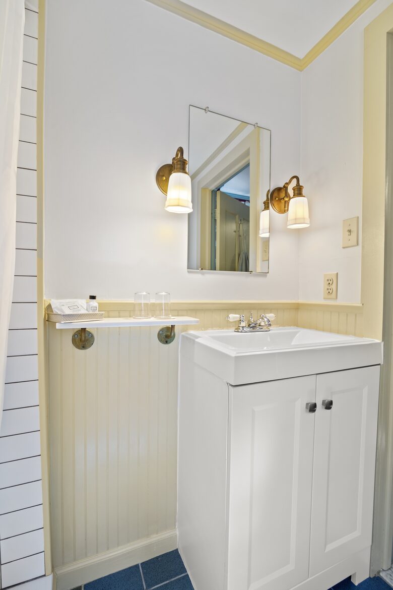 West Beach Family Compound on the CT Shoreline - Westbrook, Connecticut