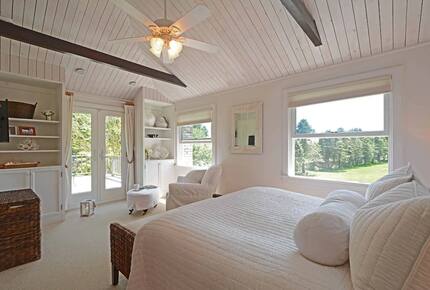 Main house upstairs master with terrace and farm view