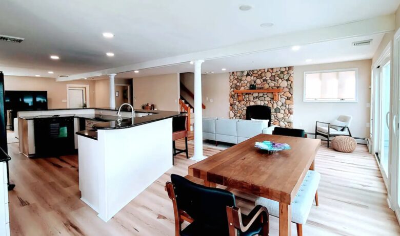 Luxury Lakeside Oasis - Derry, New Hampshire