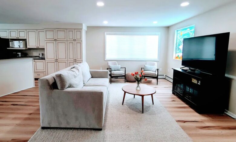 Luxury Lakeside Oasis - Derry, New Hampshire