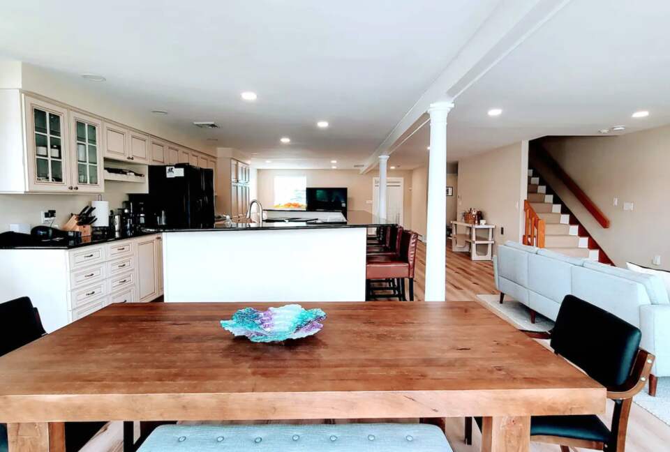 Luxury Lakeside Oasis - Derry, New Hampshire