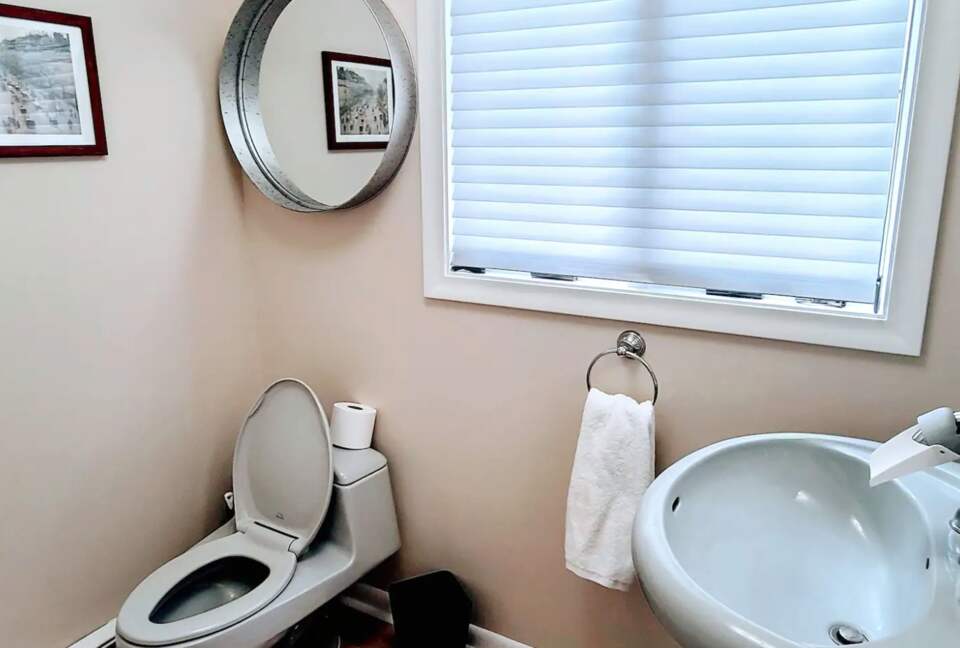 Luxury Lakeside Oasis - Derry, New Hampshire